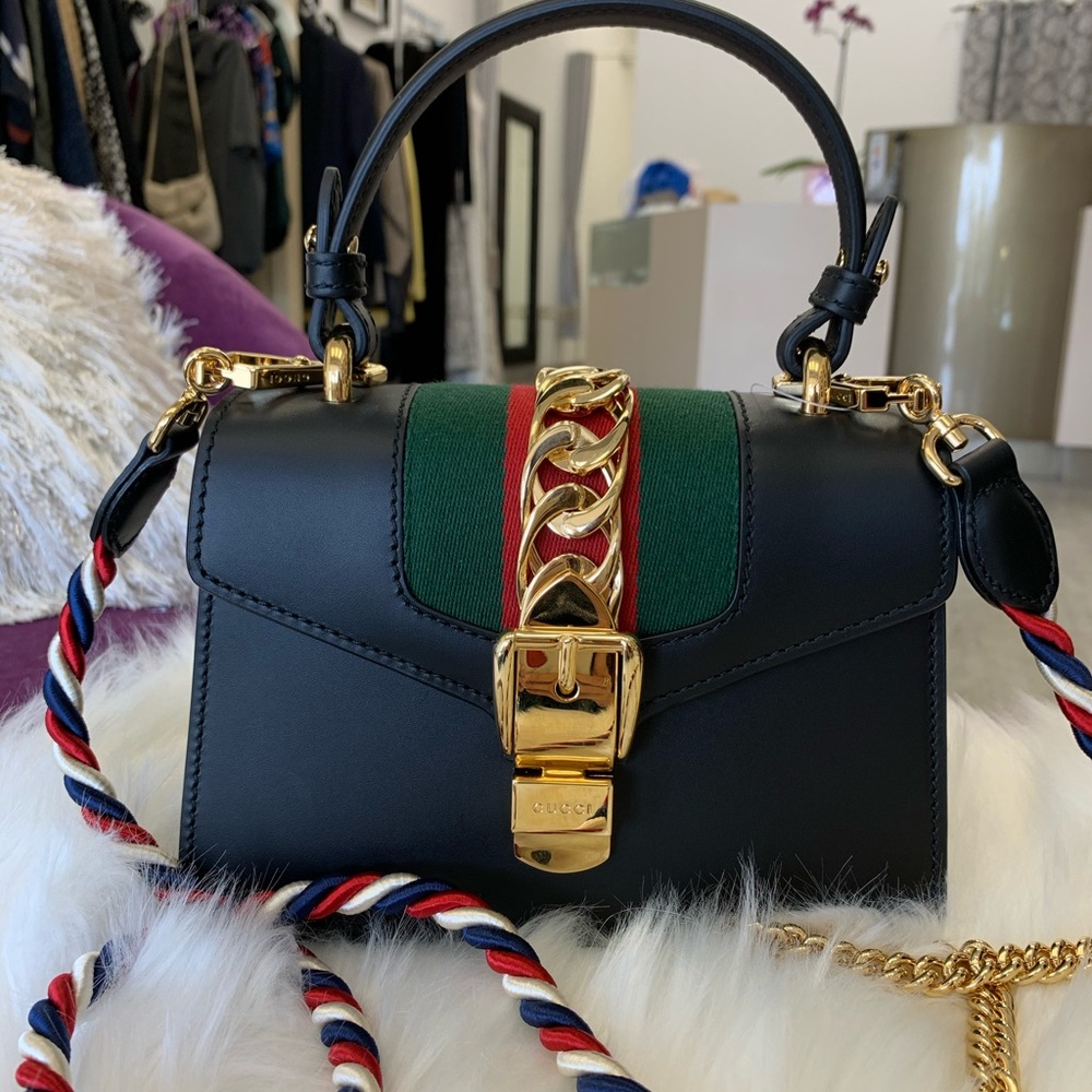 Gucci Sylvie leather mini bag black with handle